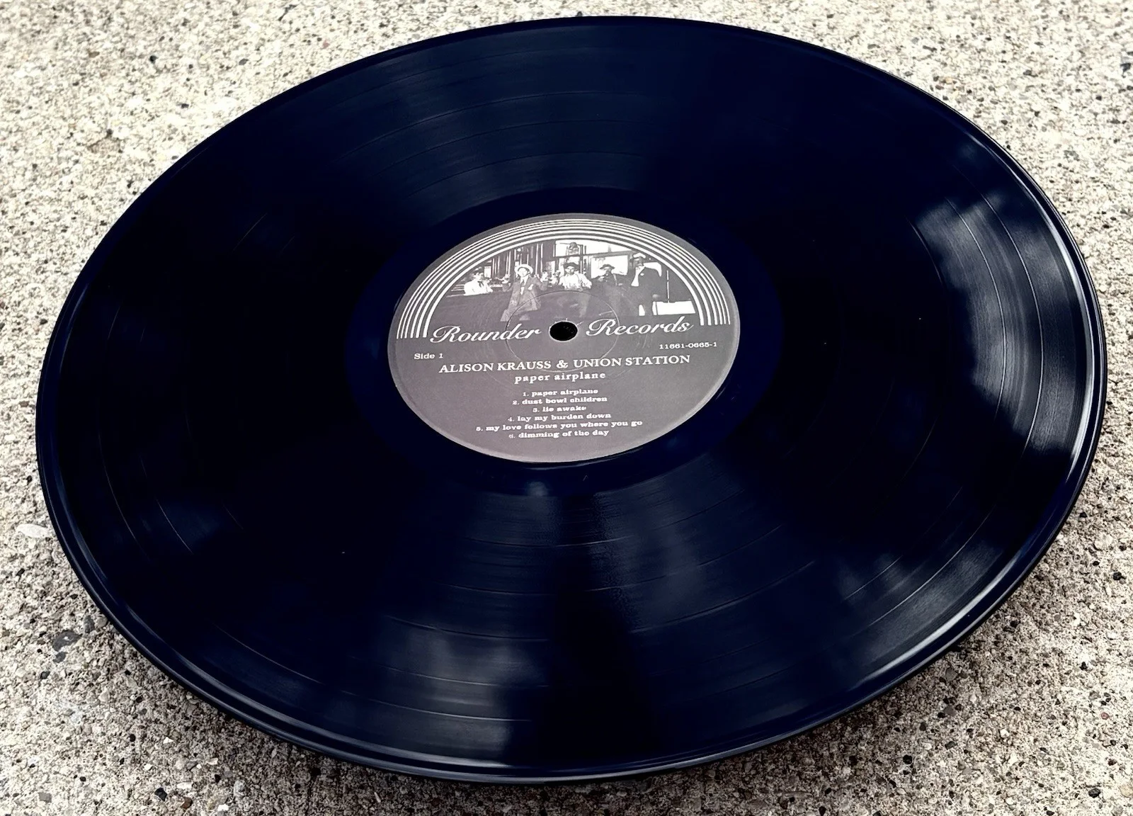 ALISON KRAUSS & UNION STATION SIGNED Vinyl JSA COA Paper Airplane, image 4