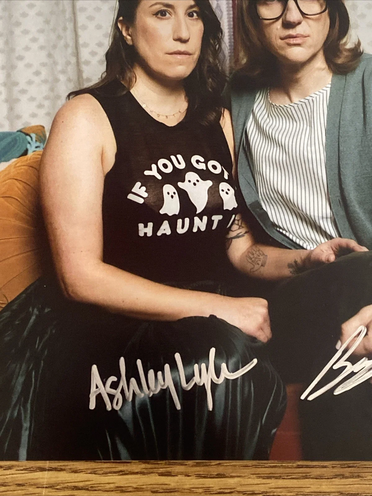 Ashley Lyle, Bart Nickerson — Ashley Lyle & Bart Nickerson Autographed 8x10 Photo Yellow Jackets Show Creators, изображение 2