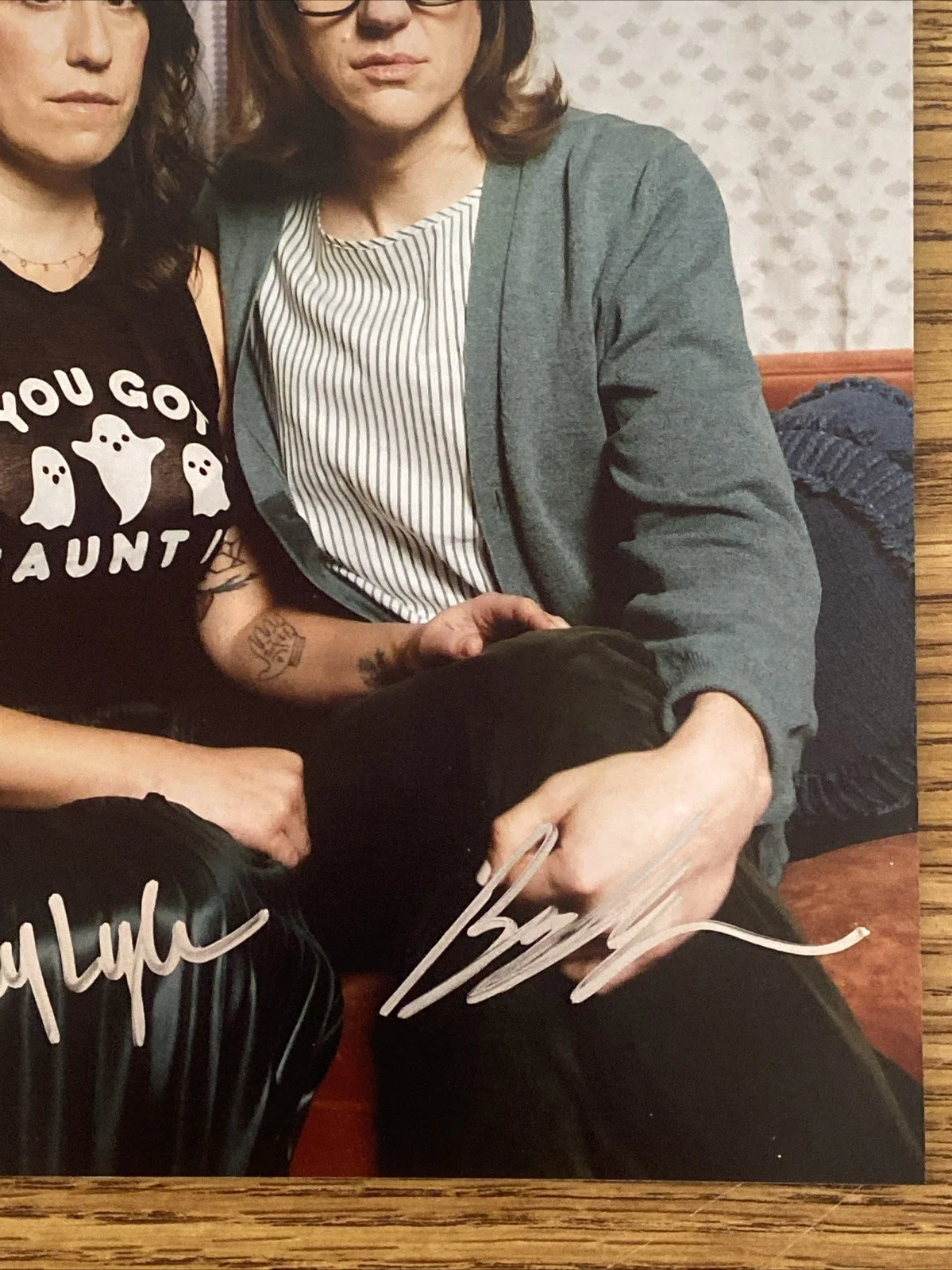 Ashley Lyle, Bart Nickerson — Ashley Lyle & Bart Nickerson Autographed 8x10 Photo Yellow Jackets Show Creators, изображение 3