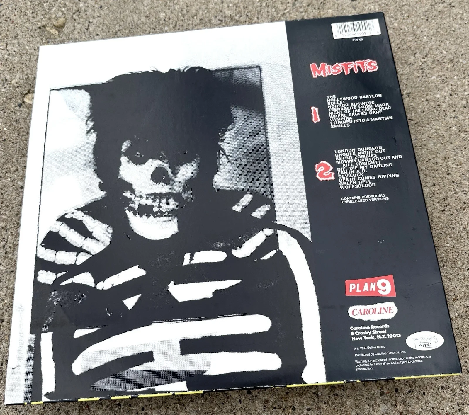MISFITS SIGNED Vinyl JSA LETTER OF AUTHENTICITY, image 2