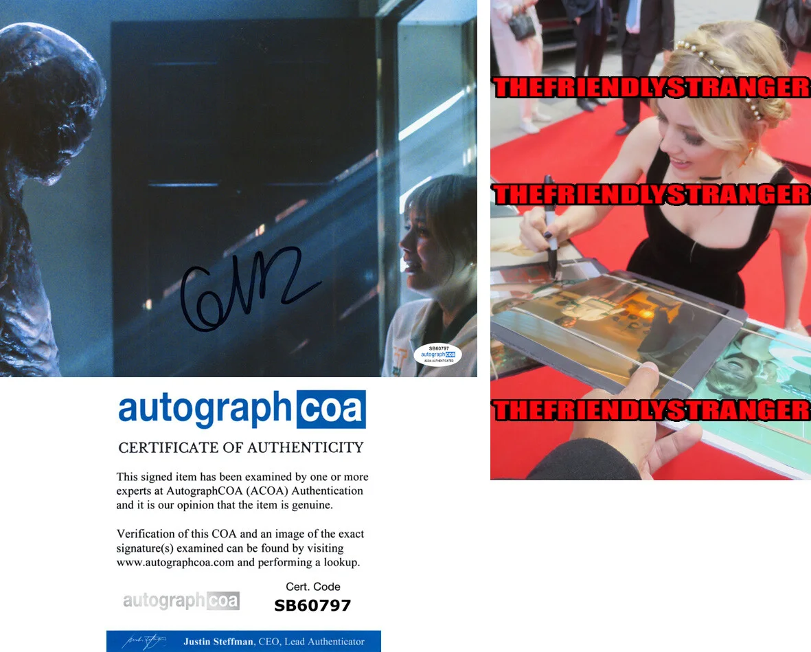 GRACE VAN DIEN — Grace Van Dien signed "STRANGER THINGS" 8x10 Photo f PROOF Rare Chrissy ACOA COA