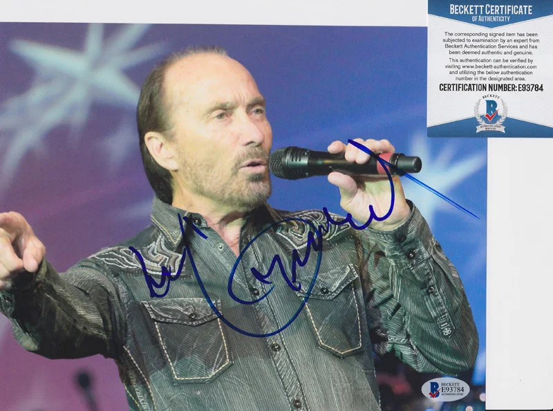 Lee Greenwood — Lee Greenwood God Bless The USA Signed Autograph 8x10 Photo Beckett BAS COA