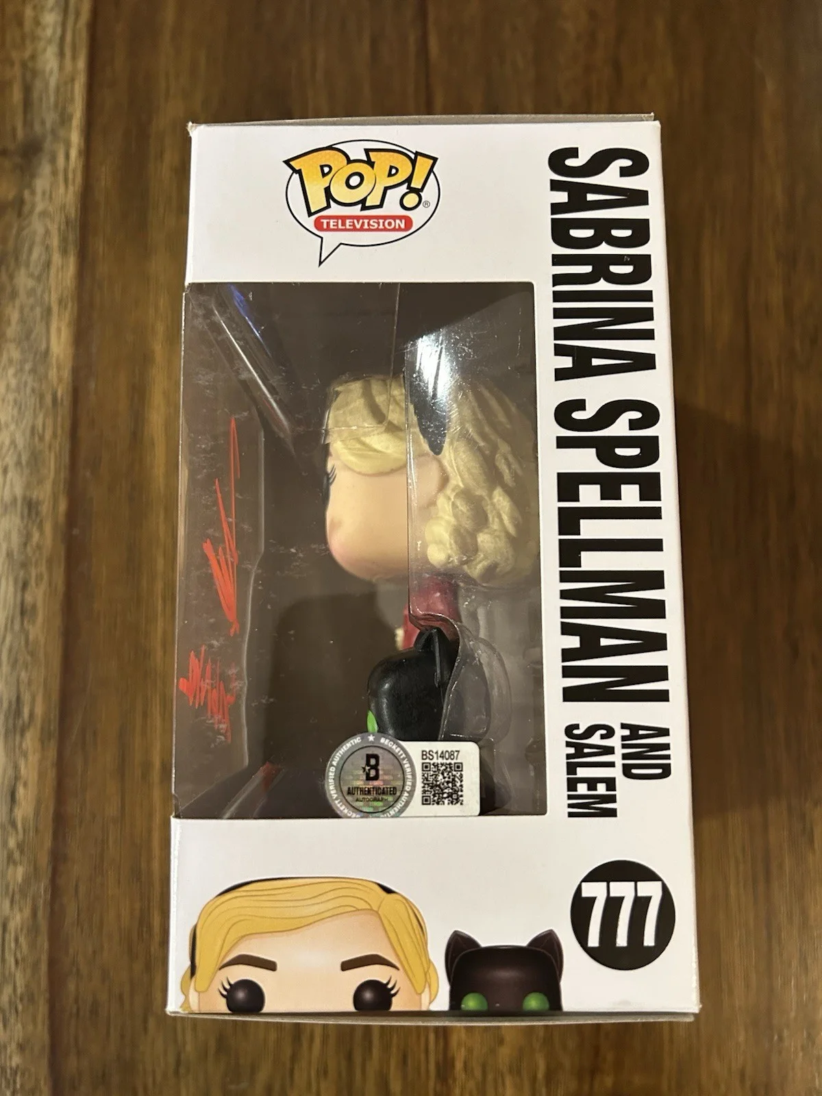 Kiernan Shipka — Kiernan Shipka ‘The Chilling Adventures Of Sabrina’ Signed Funko Pop Beckett, изображение 2