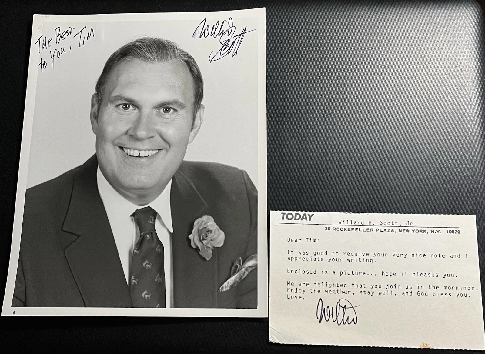 Willard Scott NBC Today Show Signed B&W 30 Rock Photograph w/ COA & Top Loader, изображение 2