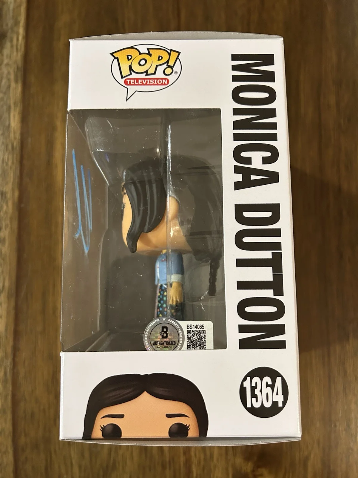 Kelsey Asbille ‘Yellowstone’ Signed Funko Pop #1364 ‘Monica Dutton’ Beckett, изображение 2