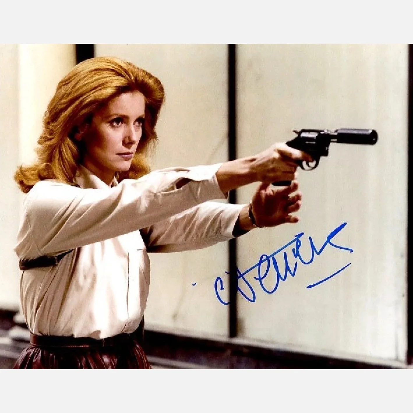 CATHERINE DENEUVE autograph ACOA signed 8x10 photography — CATHERINE DENEUVE autograph ACOA signed 8x10 photography