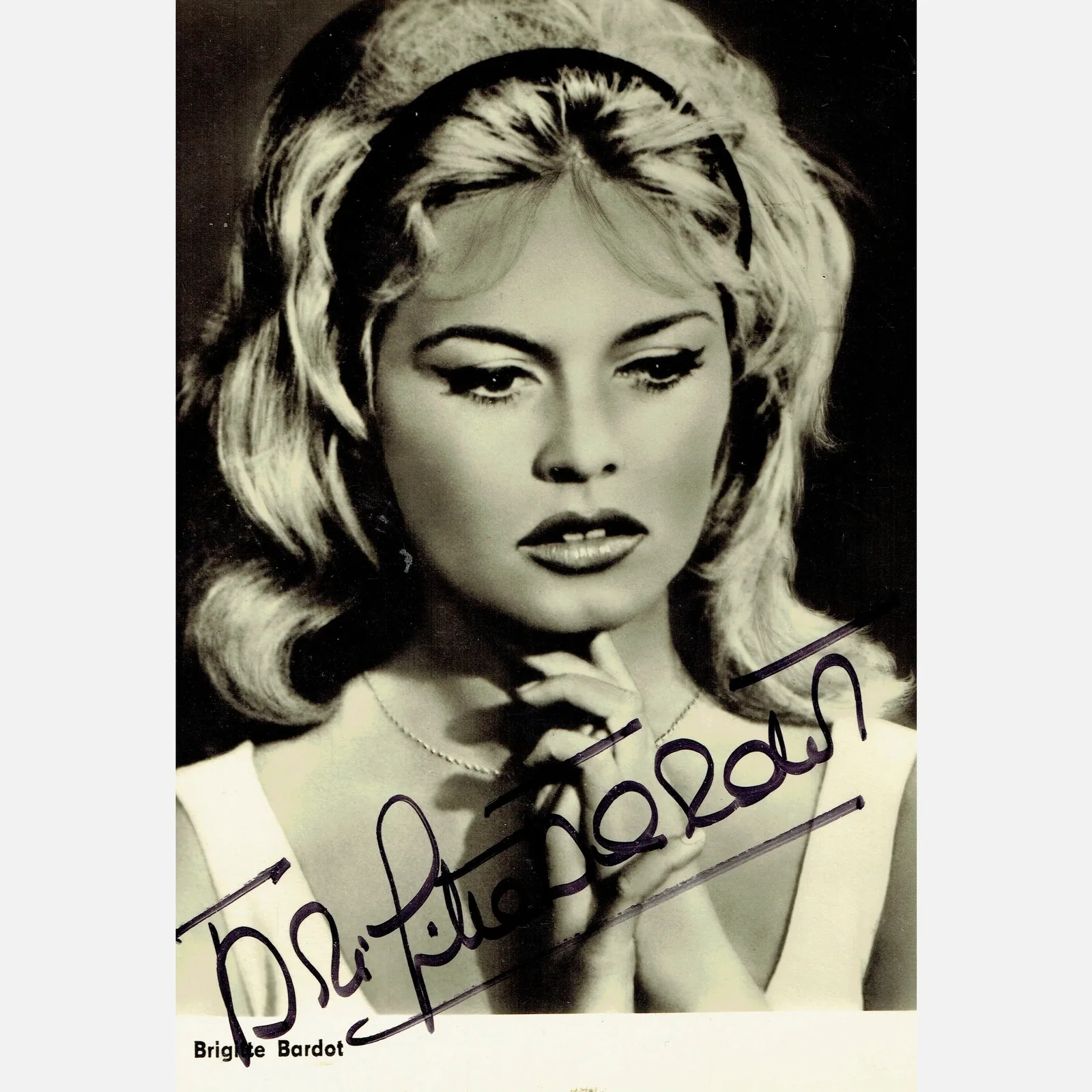 BRIGITTE BARDOT autograph ACOA signed 4x6 VINTAGE photography — BRIGITTE BARDOT autograph ACOA signed 4x6 VINTAGE photography