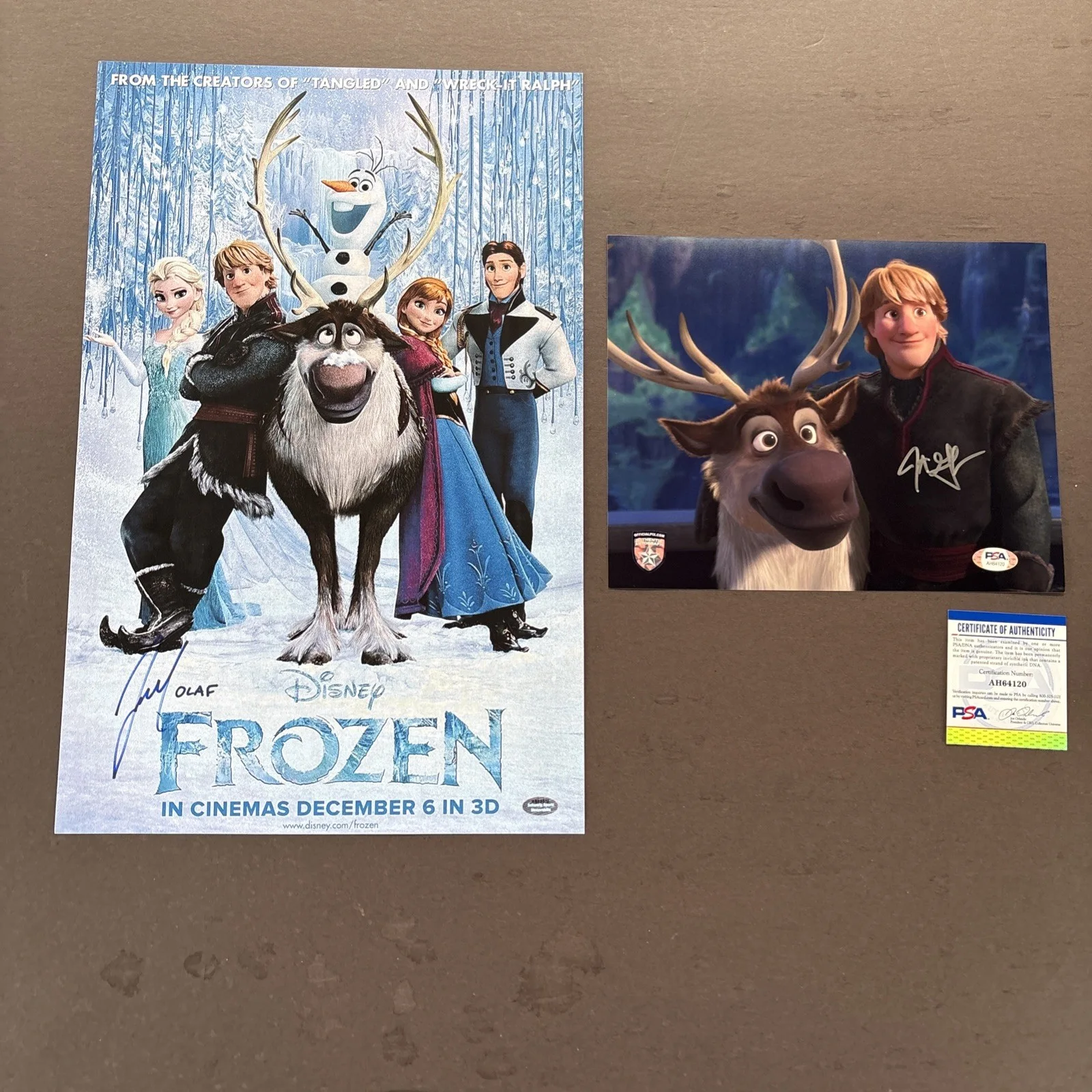 Josh Gad, Jonathon Groff — Josh Gad Signed 11X17 Movie Poster and Jonathan Groff Signed 8X10 Photo-FROZEN, изображение 2