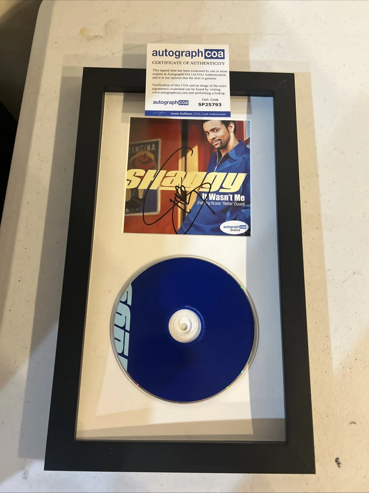 SHAGGY SIGNED AUTOGRAPH FRAMED CD DISPLAY ACOA IT WASNT ME, image 3
