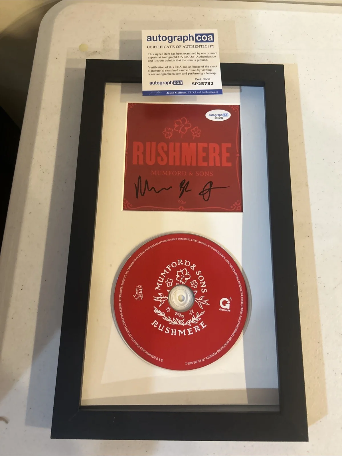MUMFORD & SONS SIGNED AUTOGRAPH FRAMED CD DISPLAY RUSHMERE RECORD ACOA, image 2