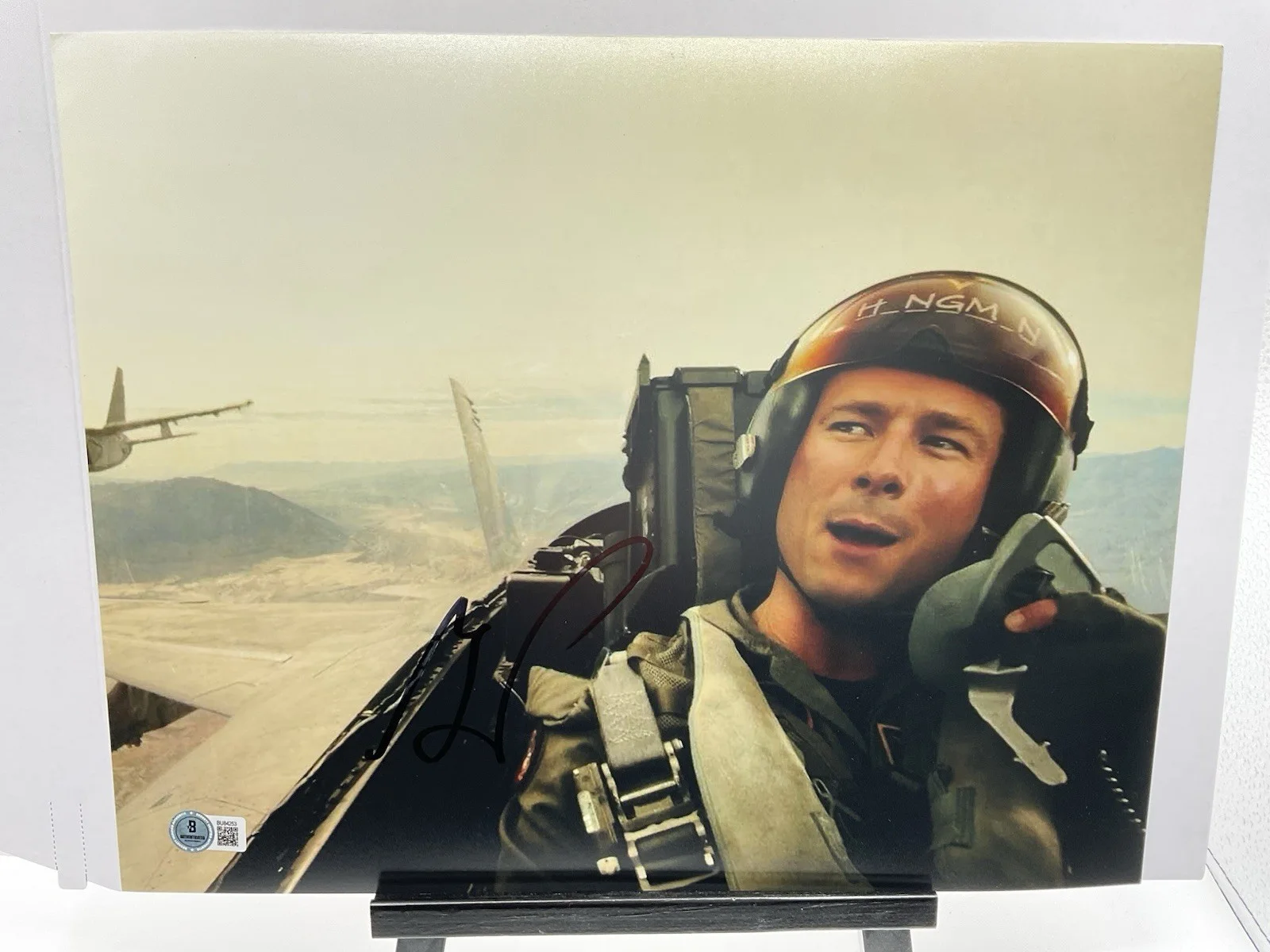 Glen Powell — Glen Powell signed photo BAS Top Gun Signed photo Maverick signed 11x14 Hangman