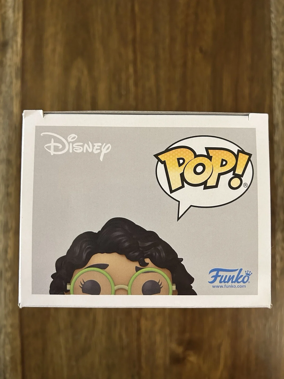 Stephanie Beatriz — Stephanie Beatriz ‘Encanto’ Signed ‘Mirabel’ Funko Pop Disney Beckett, изображение 5