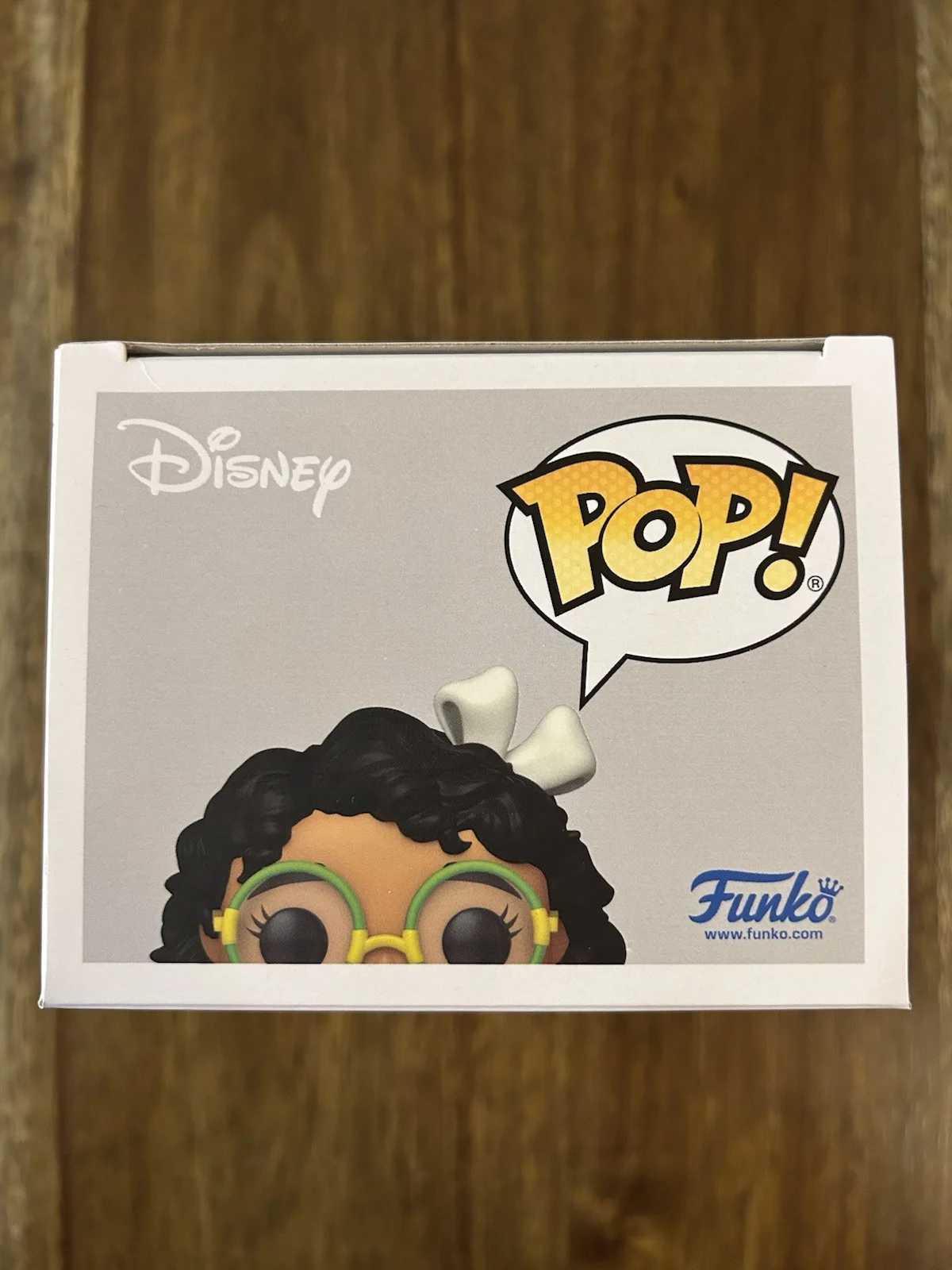 Stephanie Beatriz — Stephanie Beatriz ‘Encanto’ Signed ‘Mirabel’ Funko Pop Disney Beckett, изображение 5