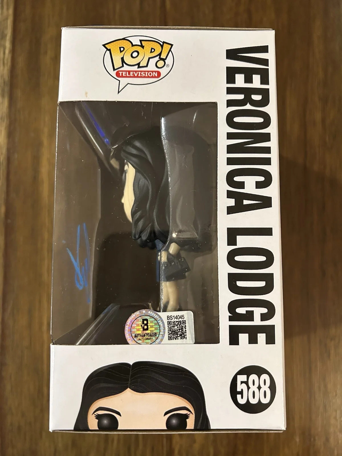 Camila Mendes — Camila Mendes ‘Riverdale’ Signed ‘Veronica Lodge’ Funko Pop Beckett, изображение 2
