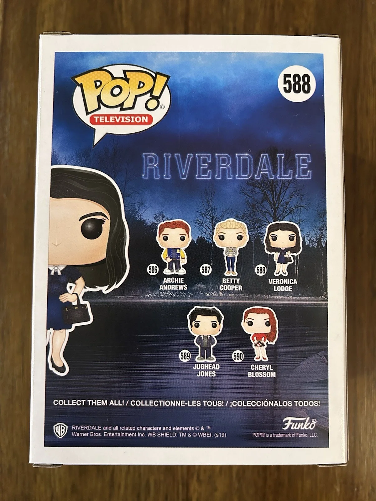 Camila Mendes — Camila Mendes ‘Riverdale’ Signed ‘Veronica Lodge’ Funko Pop Beckett, изображение 3