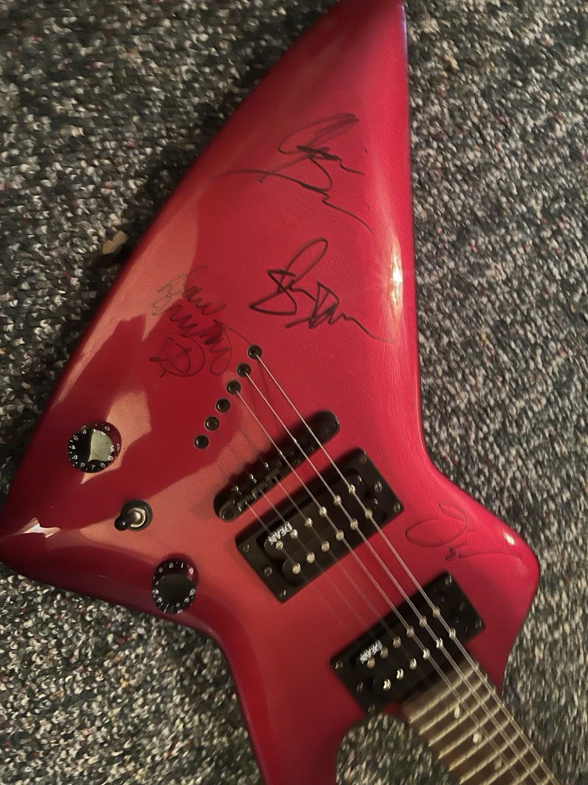 Megadeth *Symphony Of Destruction* Signed Guitar, image 2