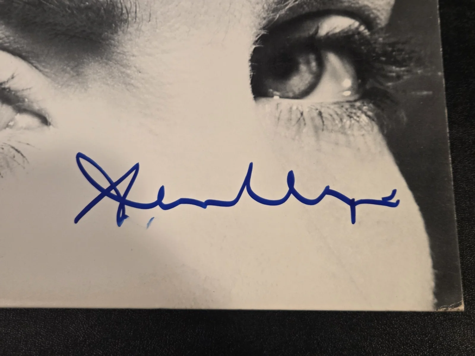 EURYTHMICS ANNIE LENNOX signed WOULD I LIE TO YOU VINYL LP EP RECORD BECKETT BAS, image 2