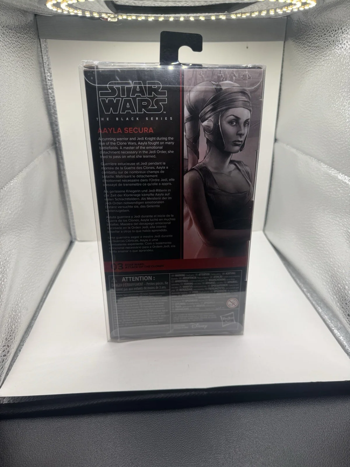 Amy Allen Signed Aayla Secura Black Series Figure CIB, изображение 4
