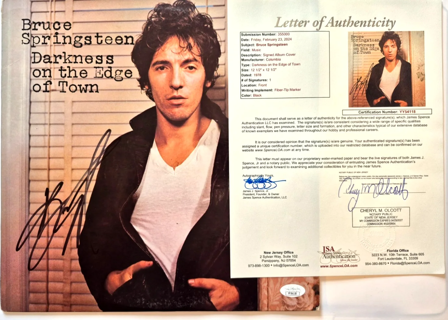 BRUCE SPRINGSTEEN SIGNED AUTOGRAPHED DARKNESS ON THE EDGE OF TOWN ALBUM JSA LOA, изображение 2