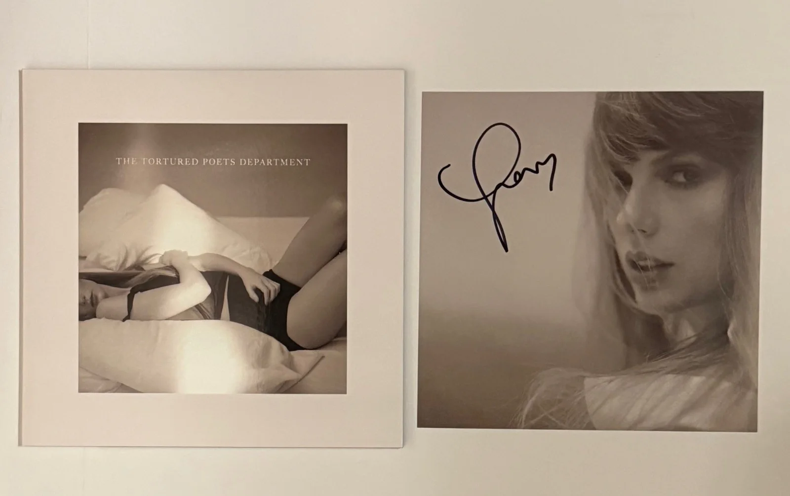 Taylor Swift Signed POETS Album vinyl Photo Insert autograph Beckett BAS COA, image 2