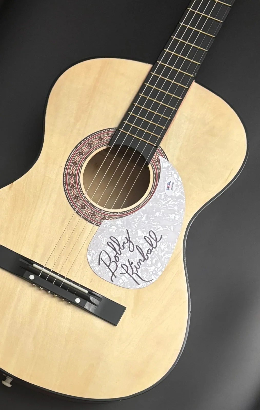 PSA Toto Band Africa Singer * BOBBY KIMBALL * Signed Acoustic Guitar COA, изображение 3