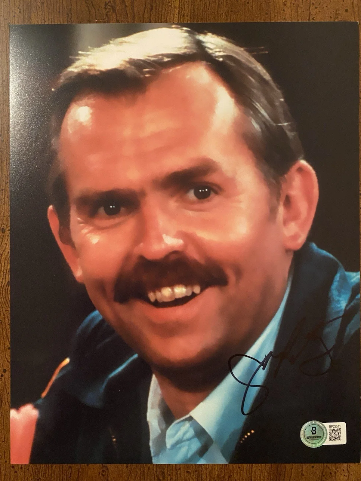 John Ratzenberger — John Ratzenberger Signed Autographed 8x10 Photo Cheers Cliff Clavin Beckett BAS
