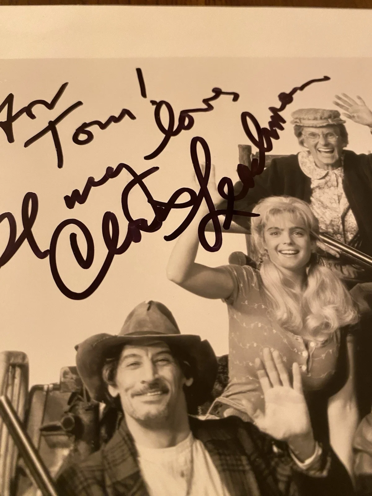 Cloris Leachman — Cloris Leachman Signed Autographed Photo With COA The Beverly Hillbillies Granny, изображение 3