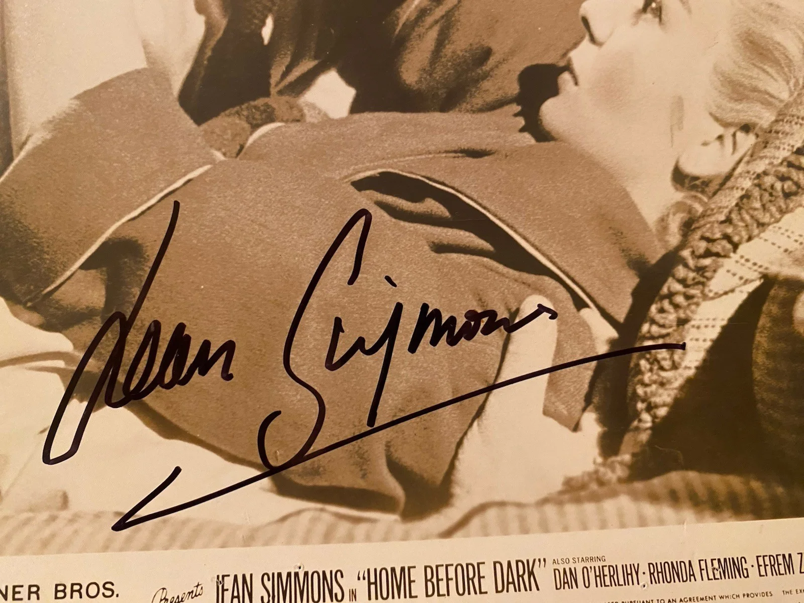 Jean Simmons — Jean Simmons Signed Autographed Vintage Photo With COA Home Before Dark, изображение 2