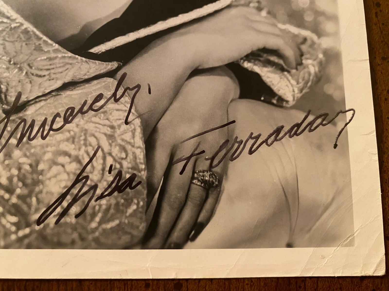 Lisa Ferraday — Lisa Ferraday Signed Autographed Photo w COA Death Of A Scoundrel China Corsair, изображение 2