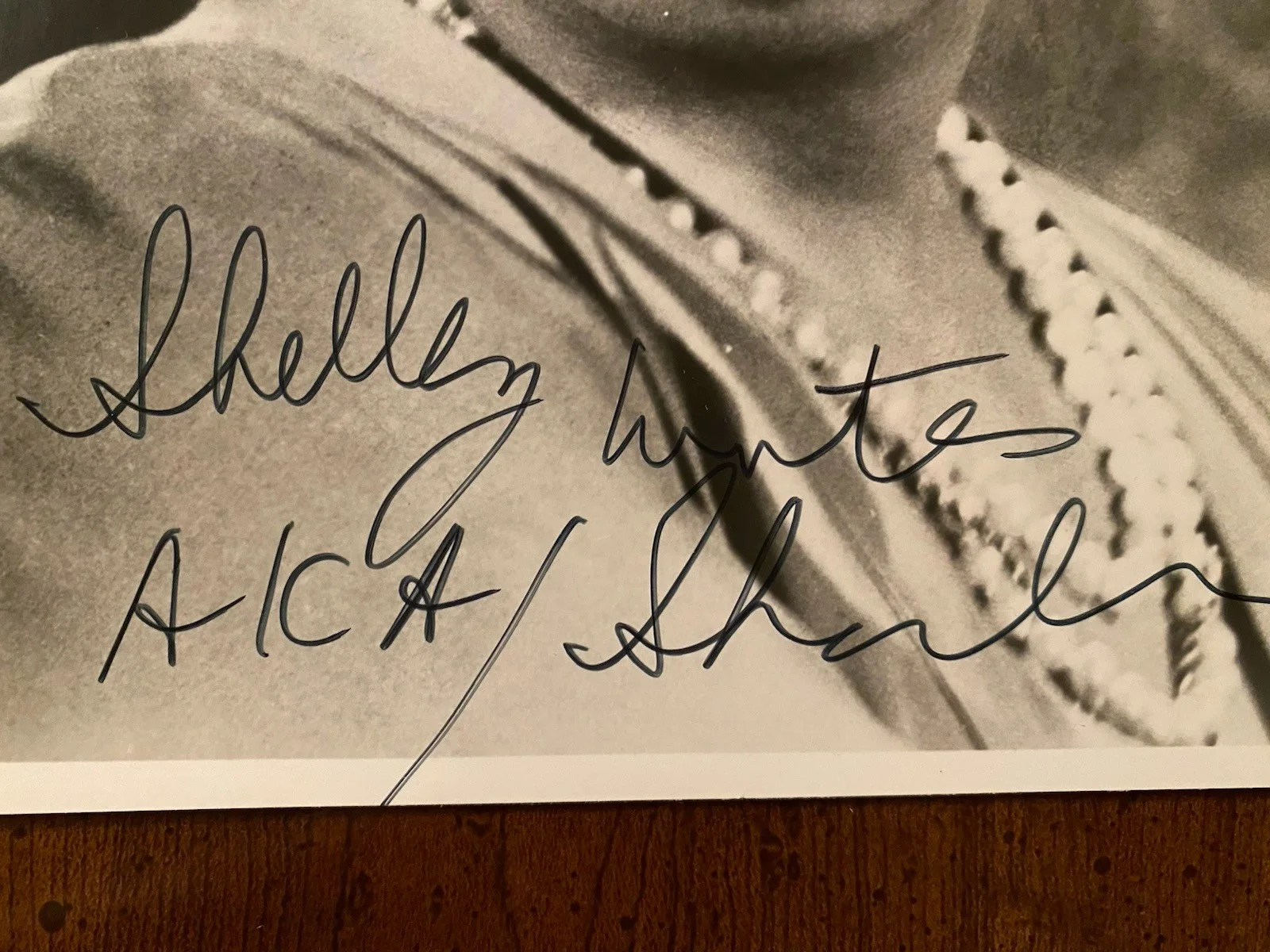 Shelley Winters — Shelley Winters Signed Autographed Photo With COA Batman 66 Ben Casey Laugh In, изображение 2