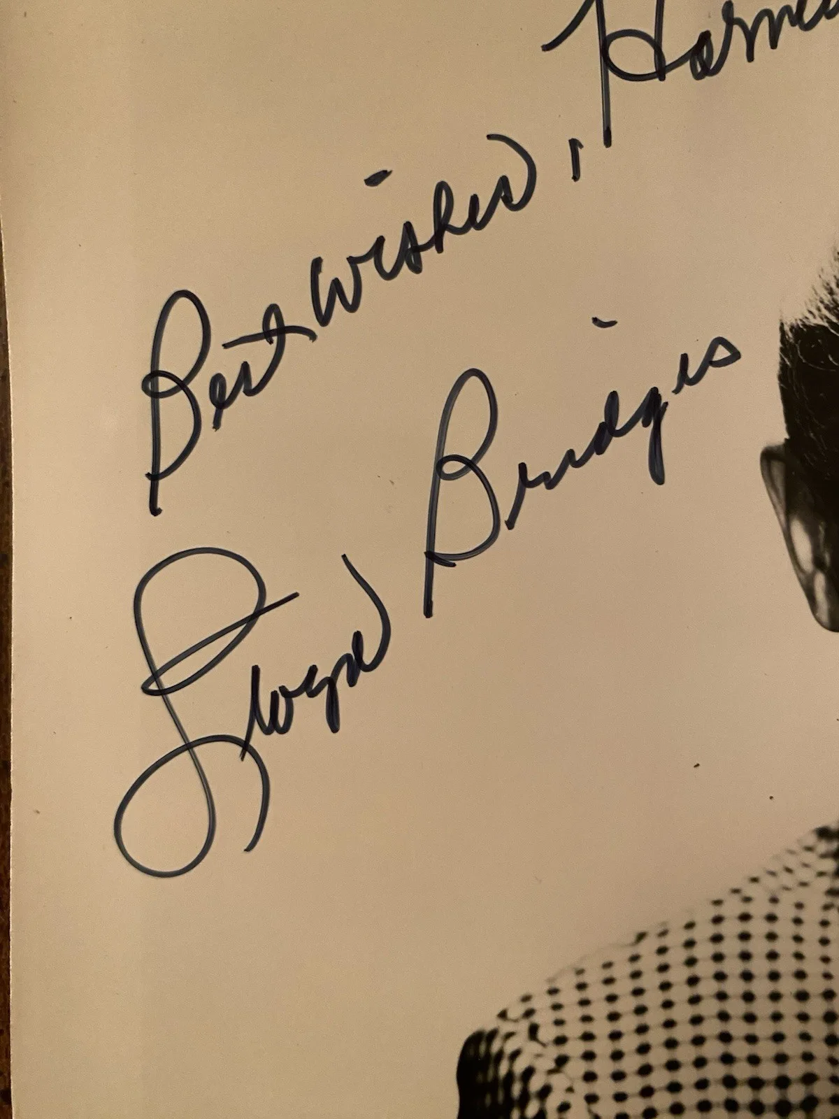 Lloyd Bridges — Lloyd Bridges Signed Autographed Photo With COA Sea Hunt High Noon Etc, изображение 2