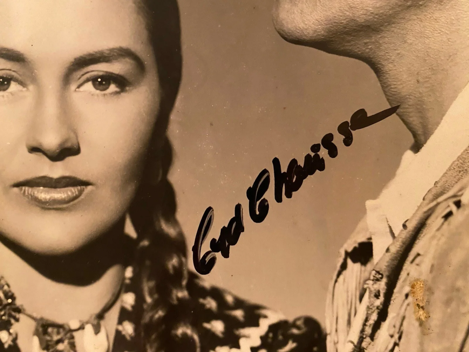 Cyd Charisse — Cyd Charisse Signed Autographed 10x8 Vintage Photo With COA The Wild North, изображение 2
