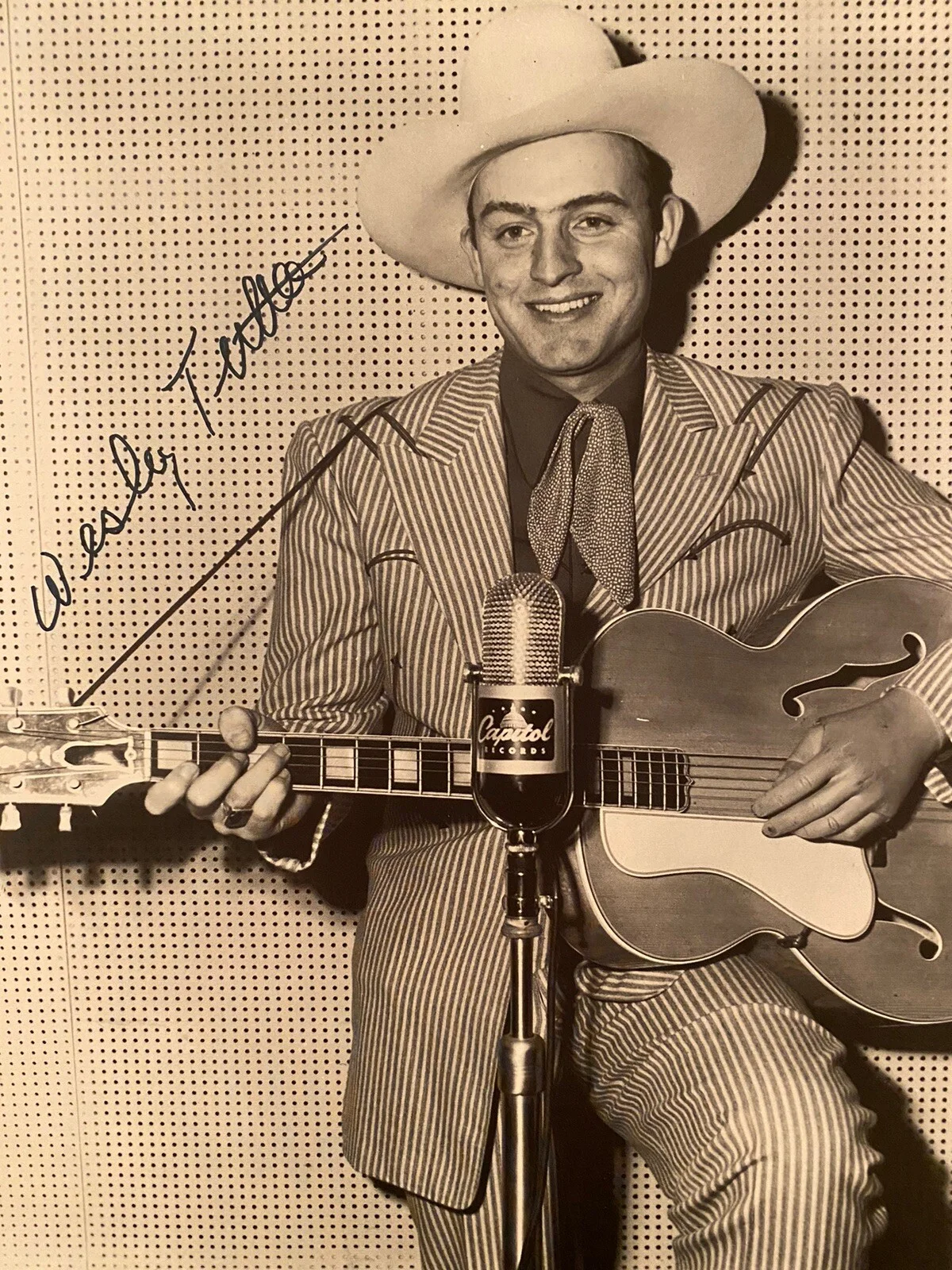 Wesley Tuttle, Fred Scott — Wesley Tuttle Fred Scott Signed Autographed Photo Lot Westerns Singer Snow White, image 2