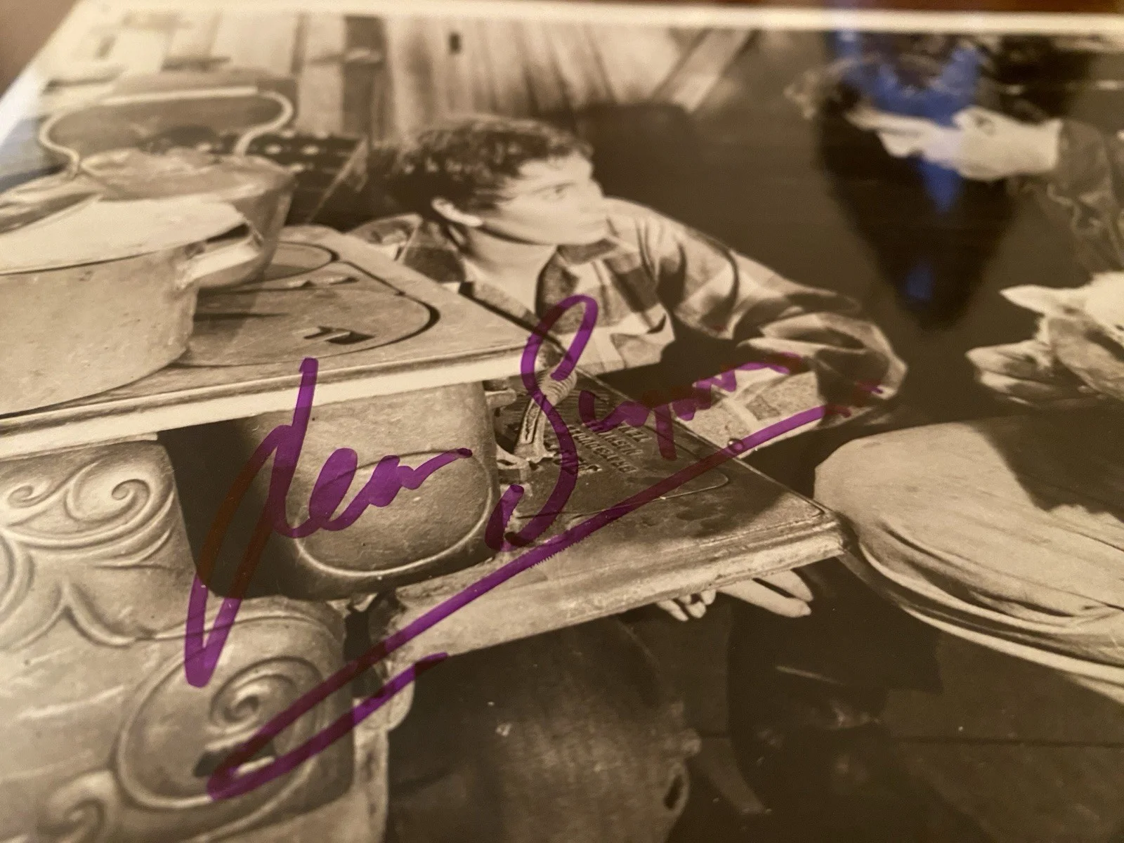 Jean Simmons — Jean Simmons Signed Autographed 10x8 Photo With COA A Bullet Is Waiting, image 3