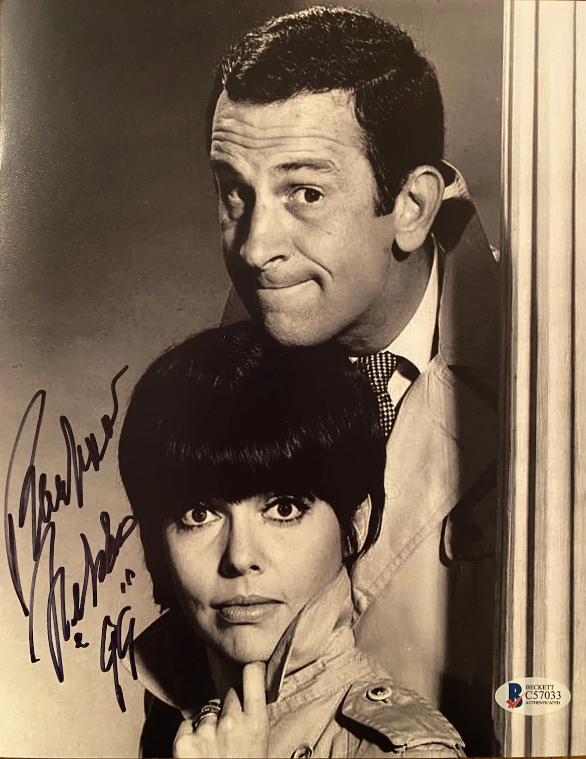 Barbara Feldon — Barbara Feldon Signed Autographed Photo With COA Beckett Get Smart Agent 99, image 2