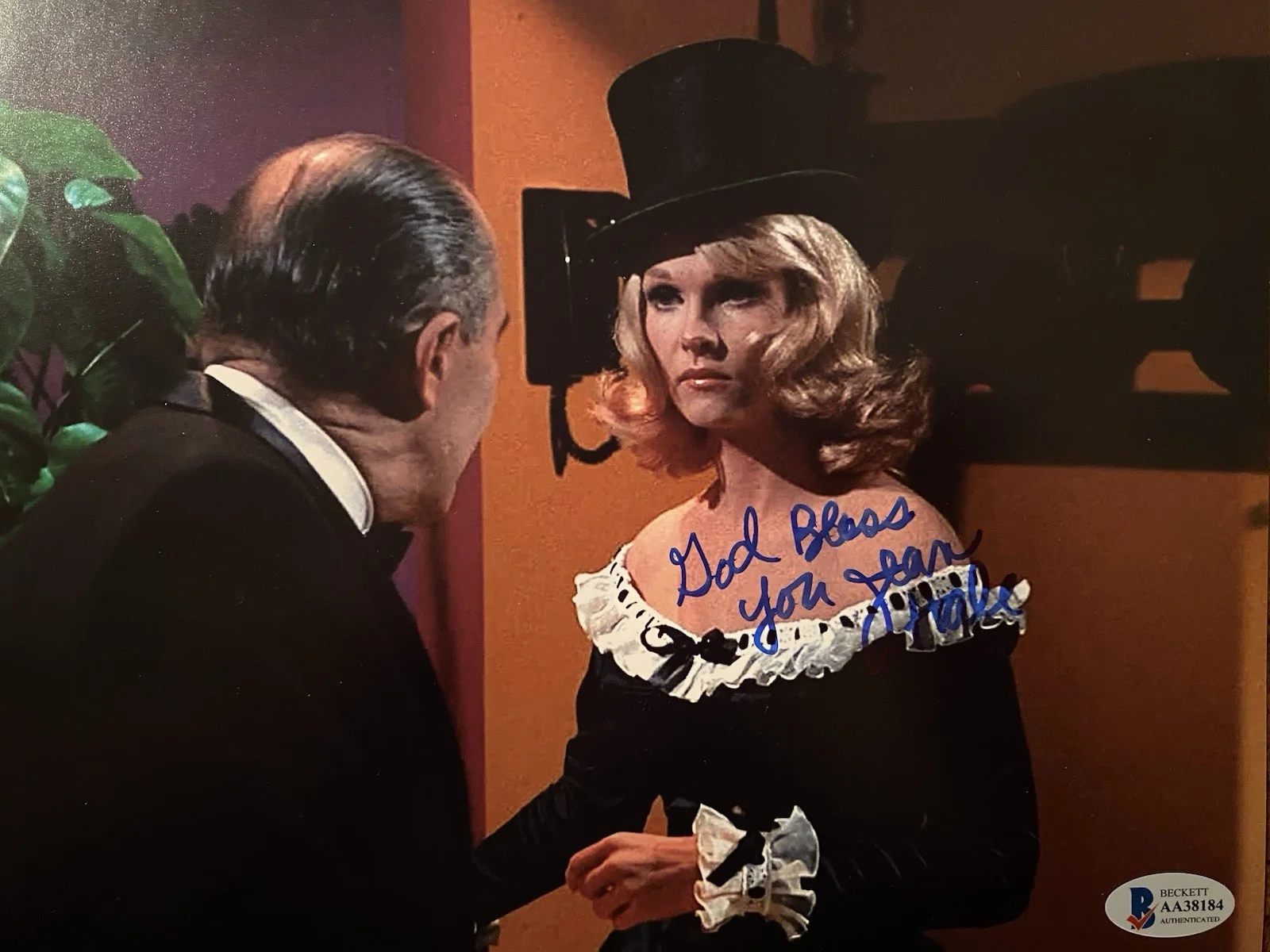 Jean Hale — Jean Hale Signed Autographed Photo With Beckett COA Batman 66 Bonanza Etc RARE, image 2