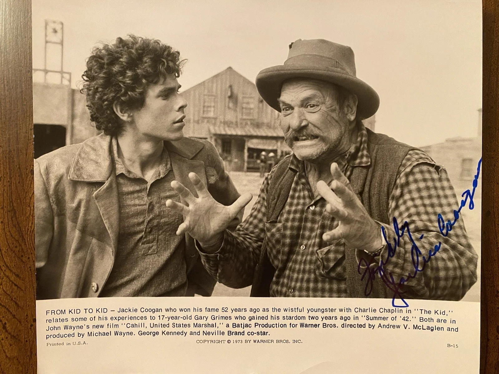 Jackie Coogan — Jackie Coogan Signed Autographed Photo With COA Cahill United States Marshal