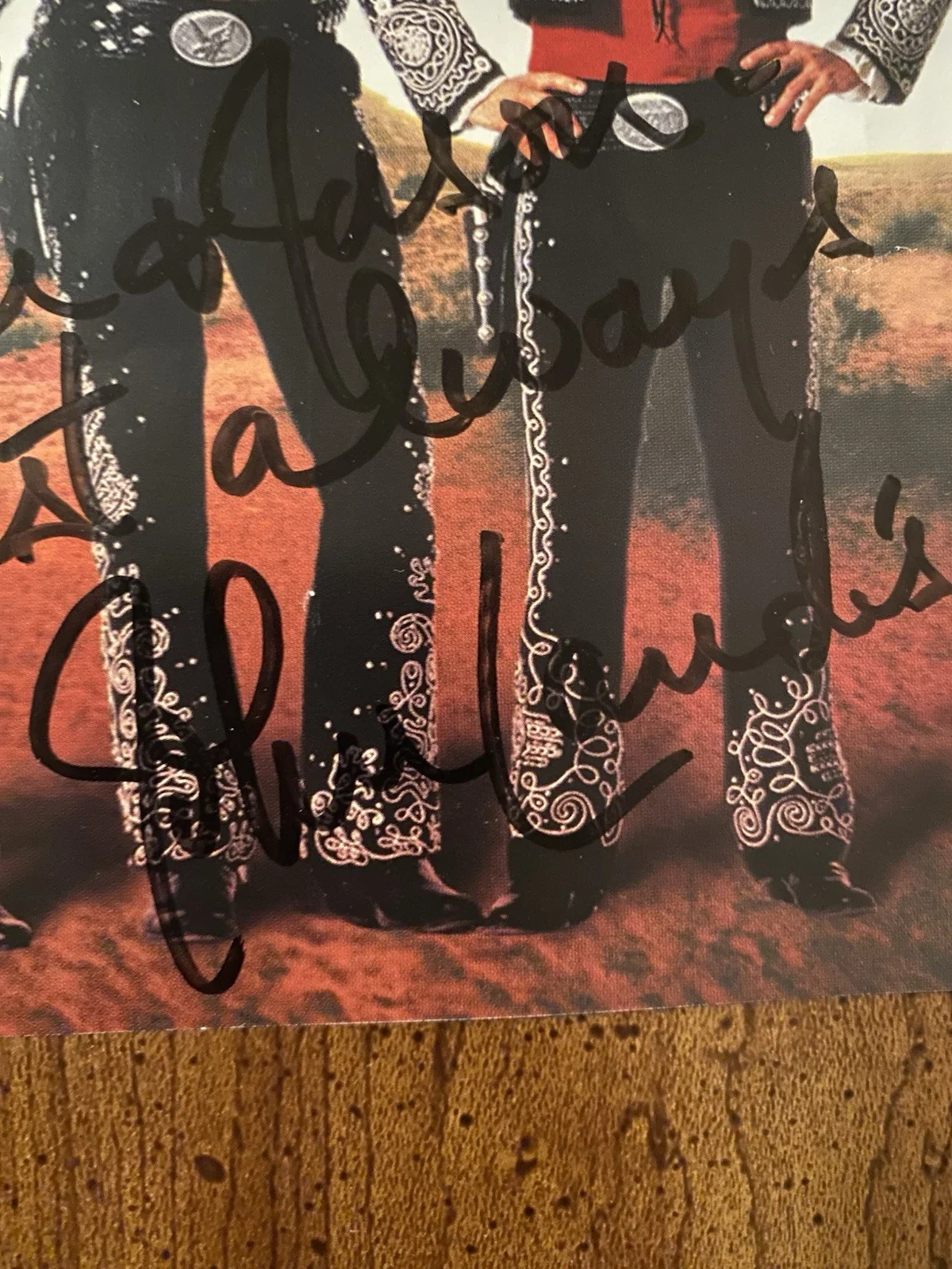 John Landis, Chevy Chase — John Landis Chevy Chase Signed Autographed DVD Cover Three Amigos With COA, изображение 4