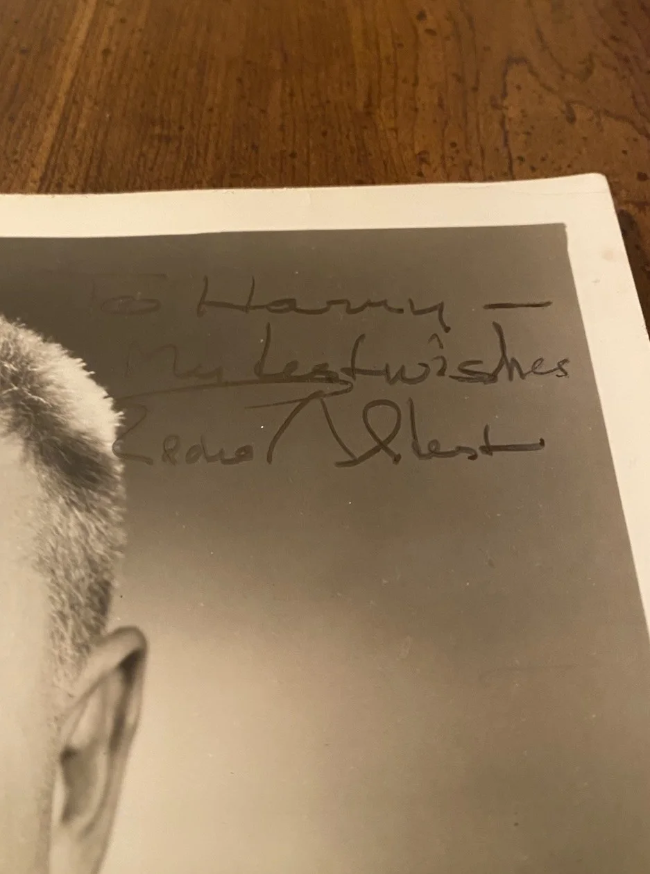 Eddie Albert — Eddie Albert Signed Autographed Vintage Photo w COA Captain Newman Roman Holiday, изображение 3