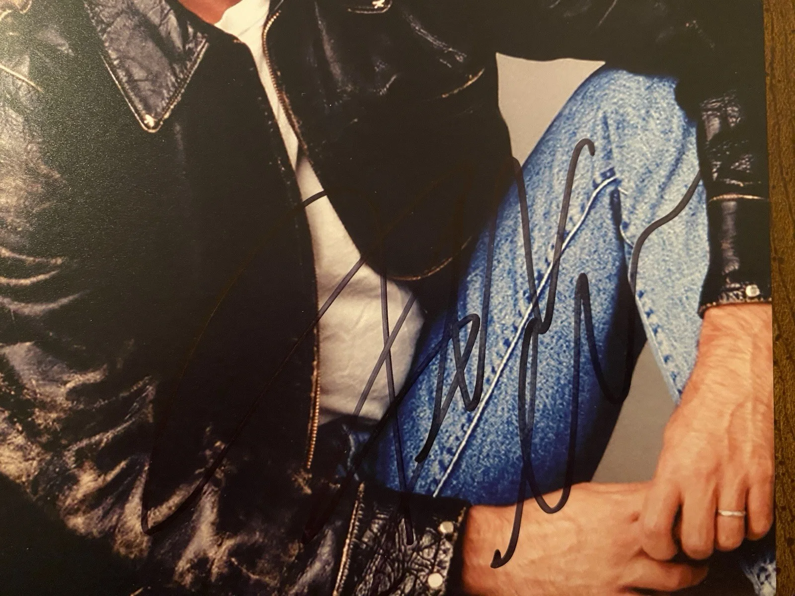 Bruce Willis, Cybill Shepherd — Bruce Willis Cybill Shepherd Signed Autographed Photo With COA Moonlighting Cast, image 2