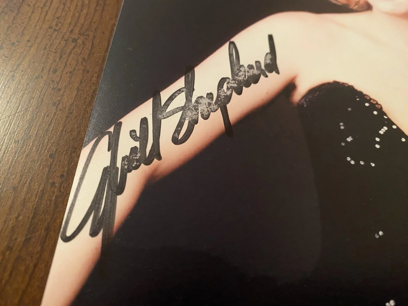 Bruce Willis, Cybill Shepherd — Bruce Willis Cybill Shepherd Signed Autographed Photo With COA Moonlighting Cast, image 5