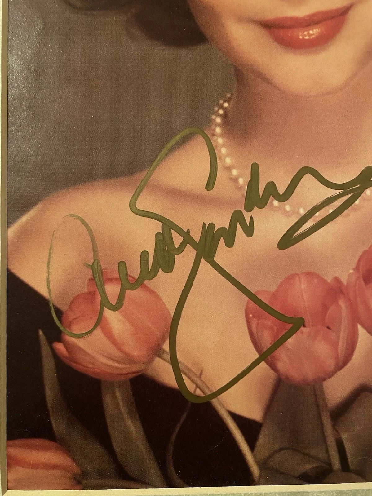 Ava Gardner — Ava Gardner Signed Autographed Photo w COA Mogambo The Killers Barefoot Contessa, изображение 3