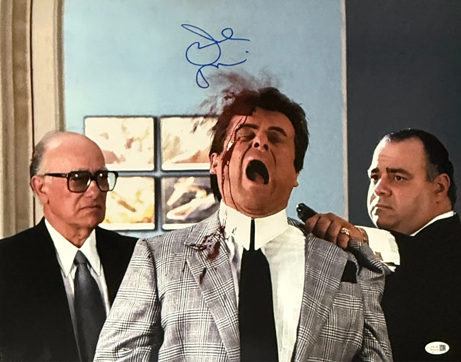 Joe Pesci — JOE PESCI AUTOGRAPHED 16x20 PHOTO JSA GOODFELLAS 3