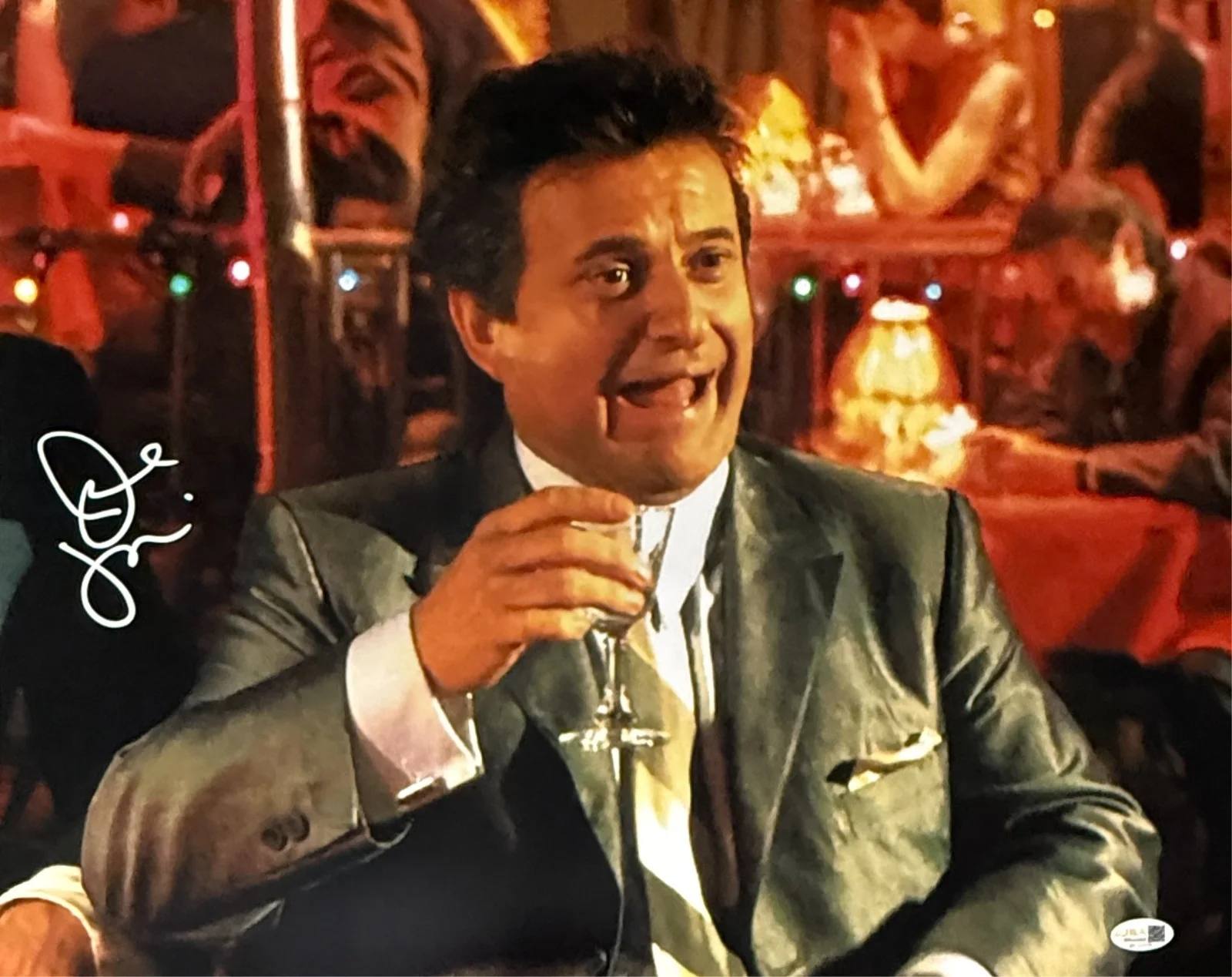 Joe Pesci — JOE PESCI AUTOGRAPHED 16x20 PHOTO JSA GOODFELLAS 2