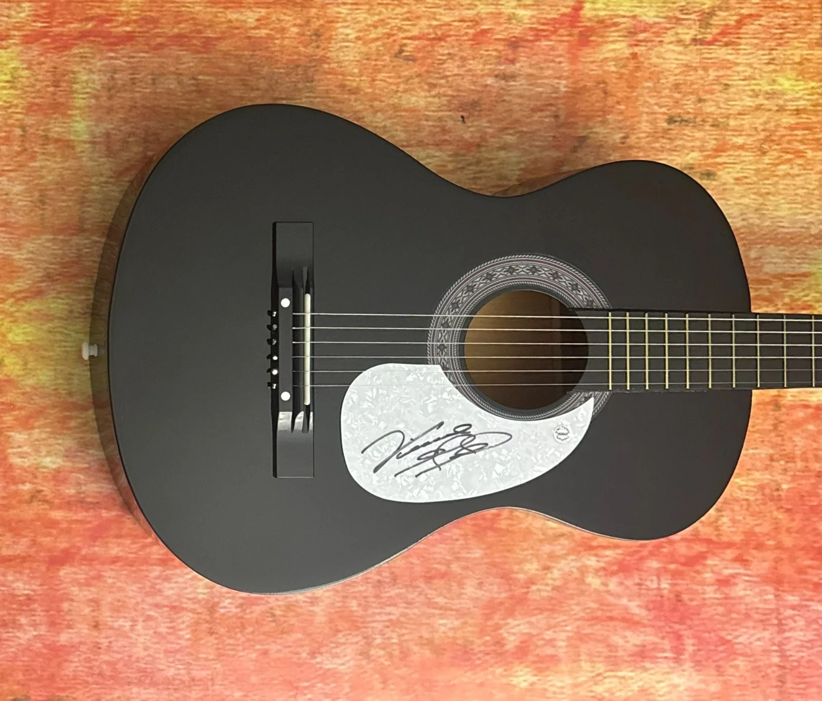 GFA Eagles & Country Legend * VINCE GILL * Signed Acoustic Guitar PROOF COA, image 2