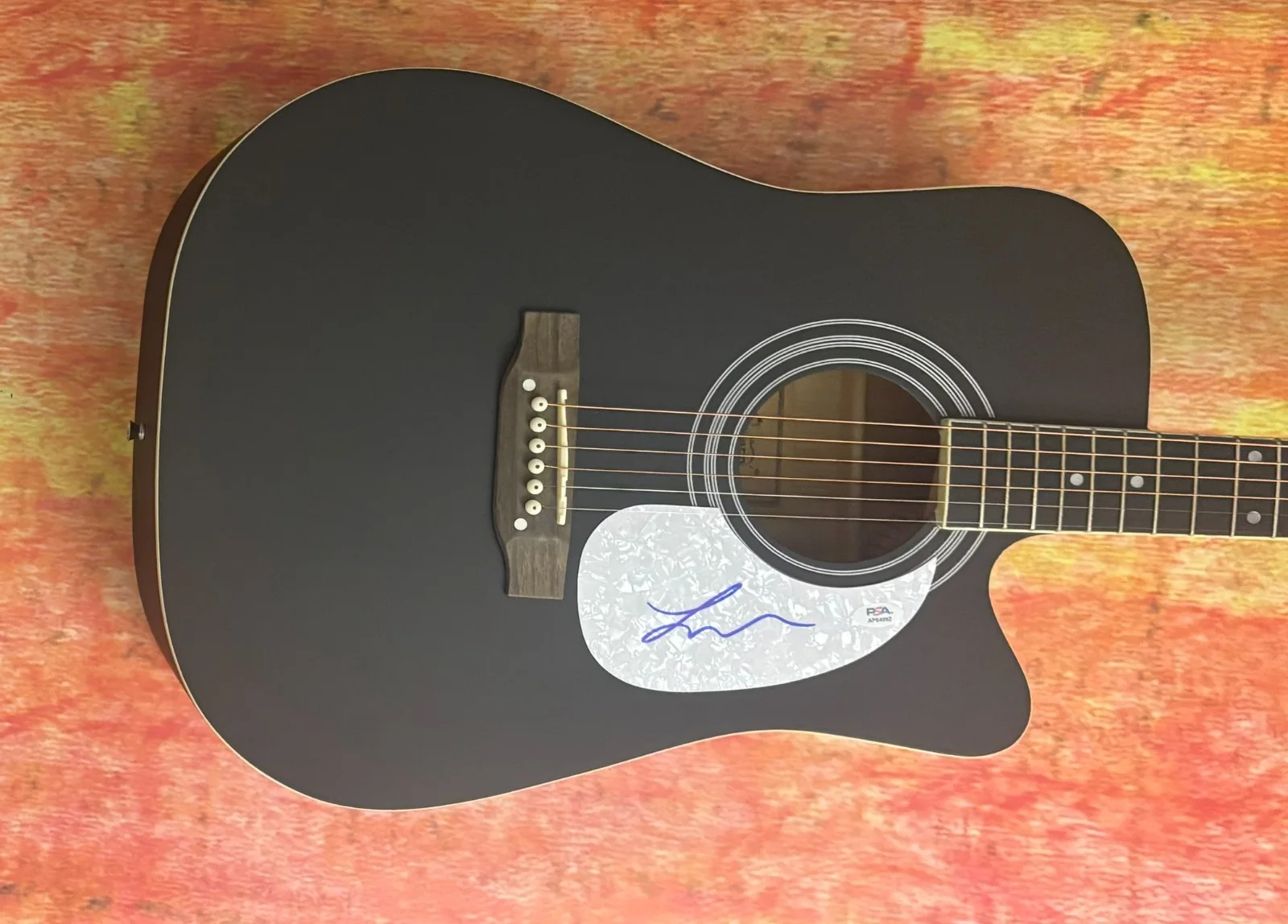 PSA 4 Non Blondes Star * LINDA PERRY * Signed 41" Acoustic Guitar PROOF COA, изображение 2