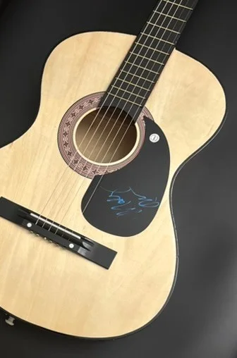 GFA Crooked Tree Dooleys Farm * MOLLY TUTTLE * Signed Acoustic Guitar PROOF COA, image 4