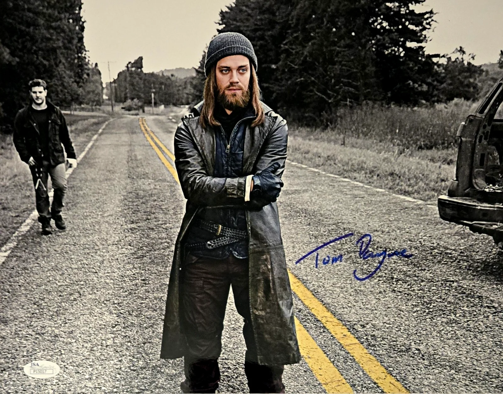 TOM PAYNE — Tom Payne Signed The Walking Dead Autograph Jesus Paul Monroe 11x14 JSA COA 017
