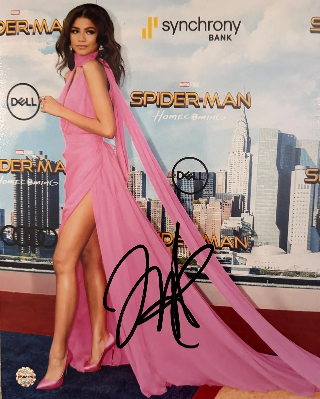 Zendaya — Zendaya Signed 8x10 Photo – Spider-Man Homecoming Premiere COA