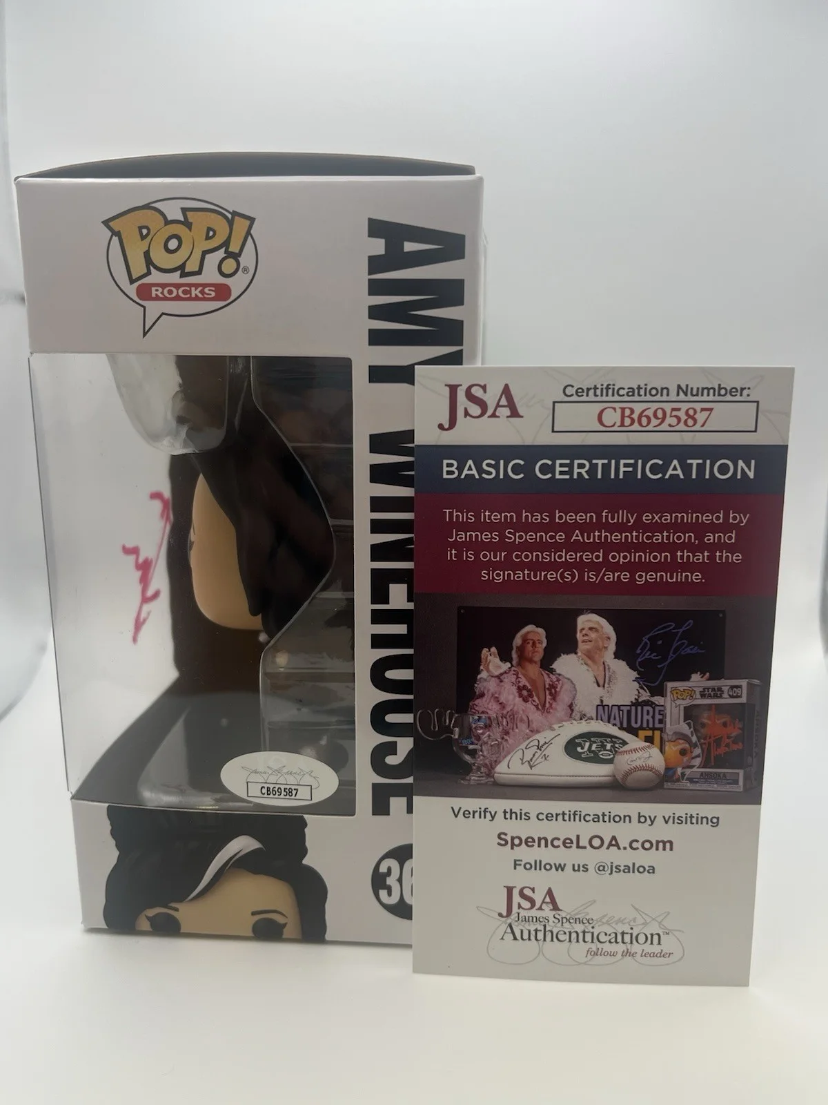 Marisa Abela Signed Autographed Amy Winehouse Funko Pop #366 w/JSA COA, изображение 3